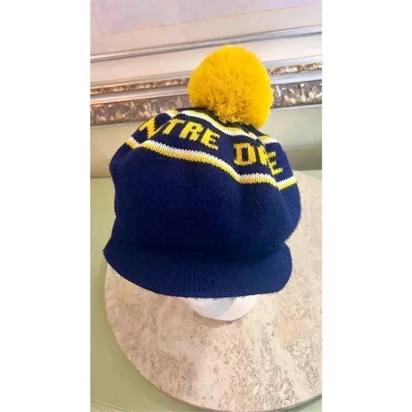 Vintage Handmade Knit Notre Dame Fighting Irish Beanie Newsboy Hat Cap Blue 70’s - Picture 3 of 9